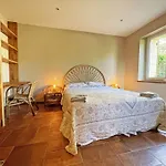 Maison En Pierre Avec Terrasse Paisible Et Piscine Chauffee - Fr-1-824-23 *