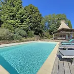 Maison En Pierre Avec Terrasse Paisible Et Piscine Chauffee - Fr-1-824-23 Beaugas