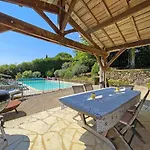 بيت للعطل Maison En Pierre Avec Terrasse Paisible Et Piscine Chauffee - Fr-1-824-23