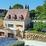 Maison En Pierre Avec Terrasse Paisible Et Piscine Chauffee - Fr-1-824-23 Beaugas