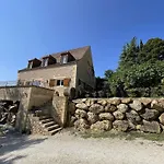 Maison En Pierre Avec Terrasse Paisible Et Piscine Chauffee - Fr-1-824-23 بيت للعطل