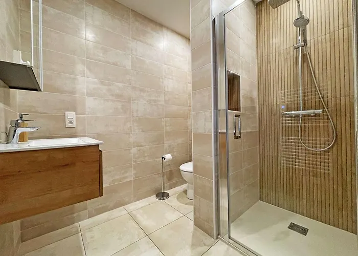 Maison En Pierre Avec Terrasse Paisible Et Piscine Chauffee - Fr-1-824-23 別荘 Beaugas